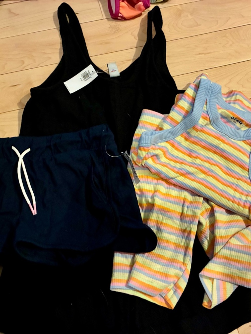 Old navy bundle 8 romper, shorts and set